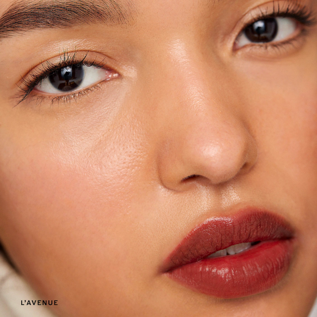 Signature Lip Lightweight Lipstick