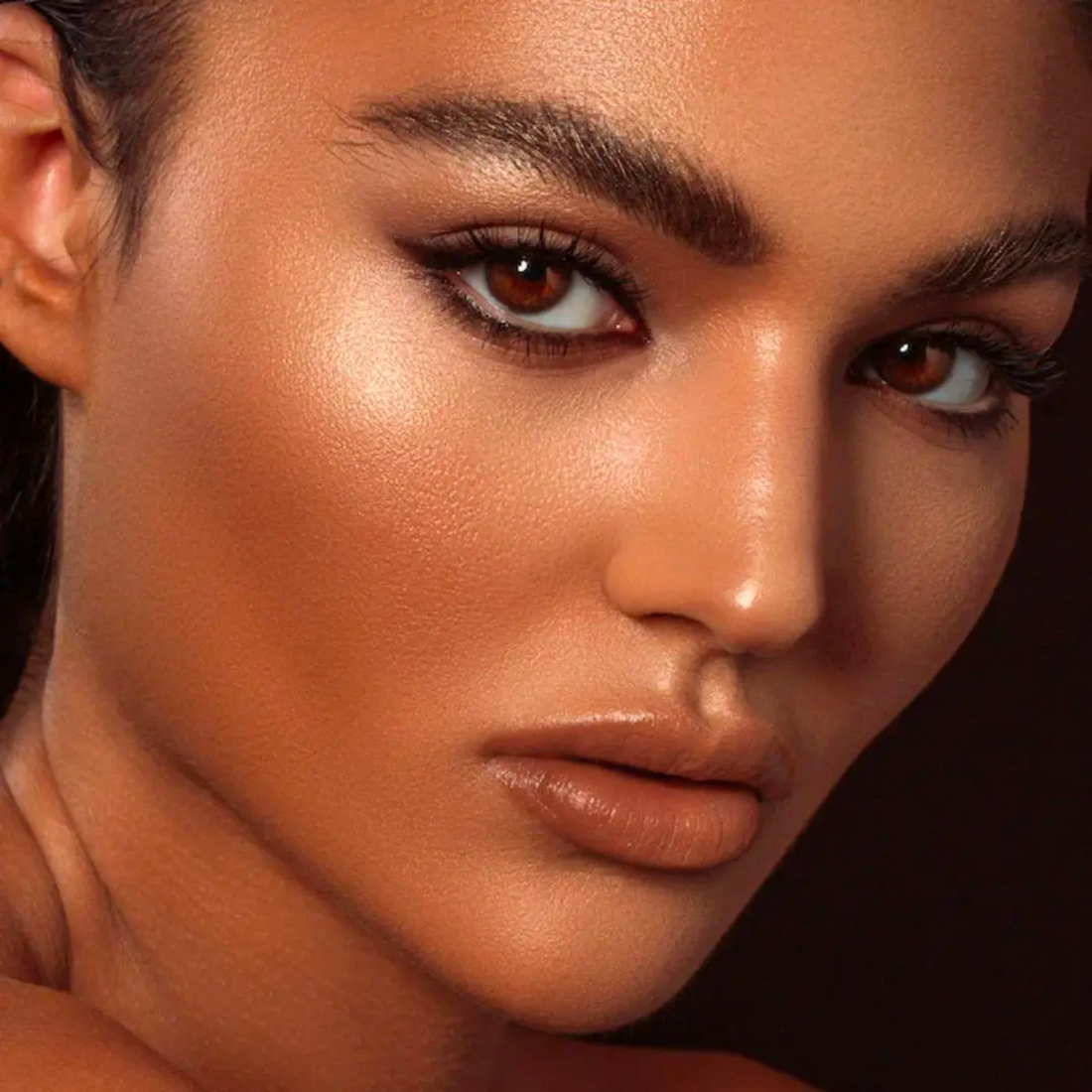 Alloy Cheek Duo in Super Glow + Blush & Bronze Powder