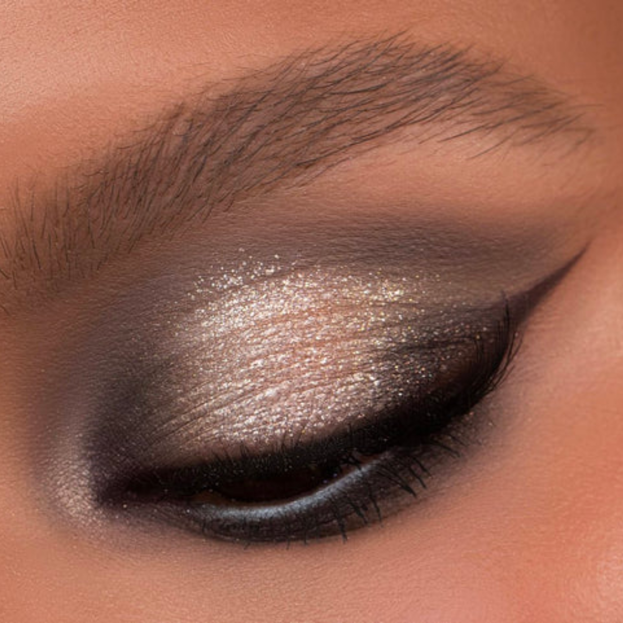 RETRO GLAM EYESHADOW PALETTE