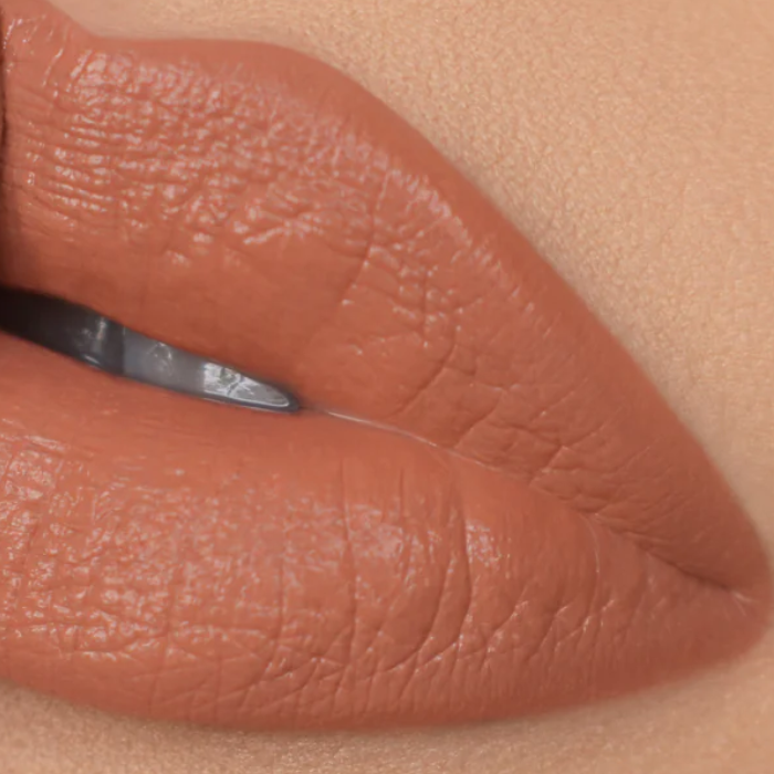 Give Them Lala Beauty Matte + Moisture Lip Wand Barra De Labios Mate + Humectante