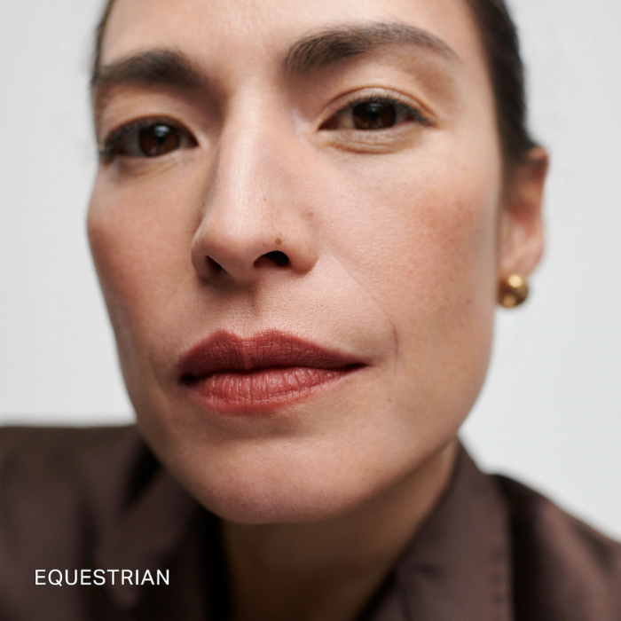 Signature Lip Lightweight Matte Lipstick