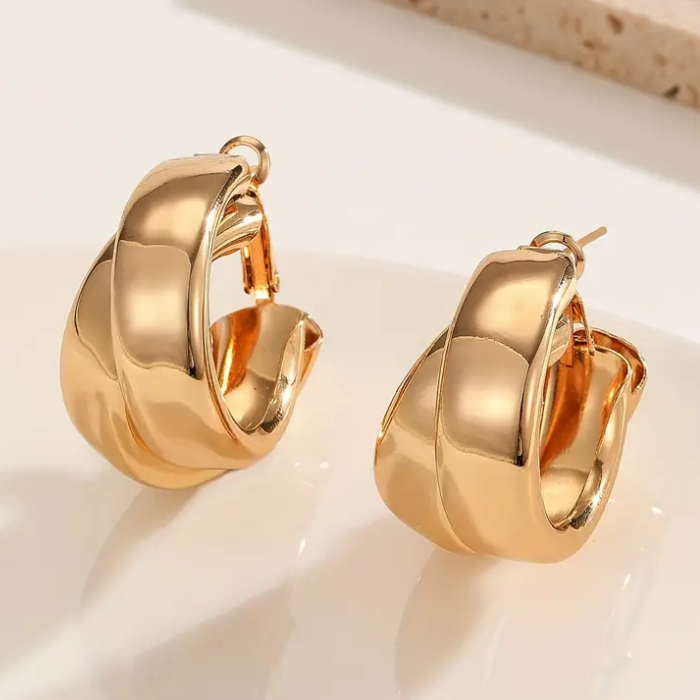 Aretes De Aro En Forma De C Chapados En Oro De 18k