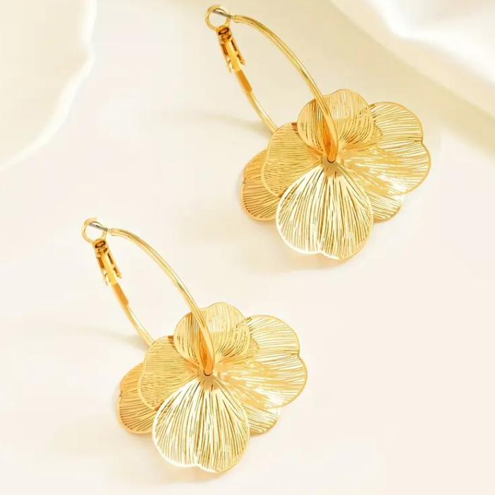 Pendientes De Aro Con Flores Chapado En Oro De 18 Quilates