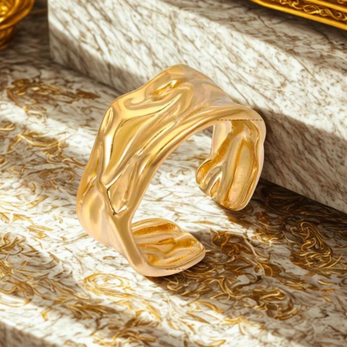 Anillo Dorado De Acero Inoxidable Chapado En Oro De 18 Quilates