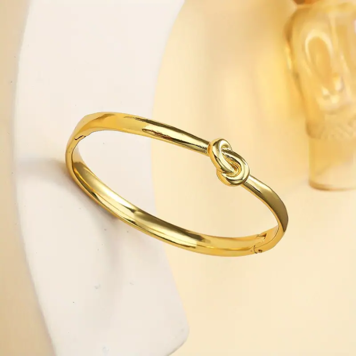 Pulsera Nudo de Acero Inoxidable chapada en oro 14K