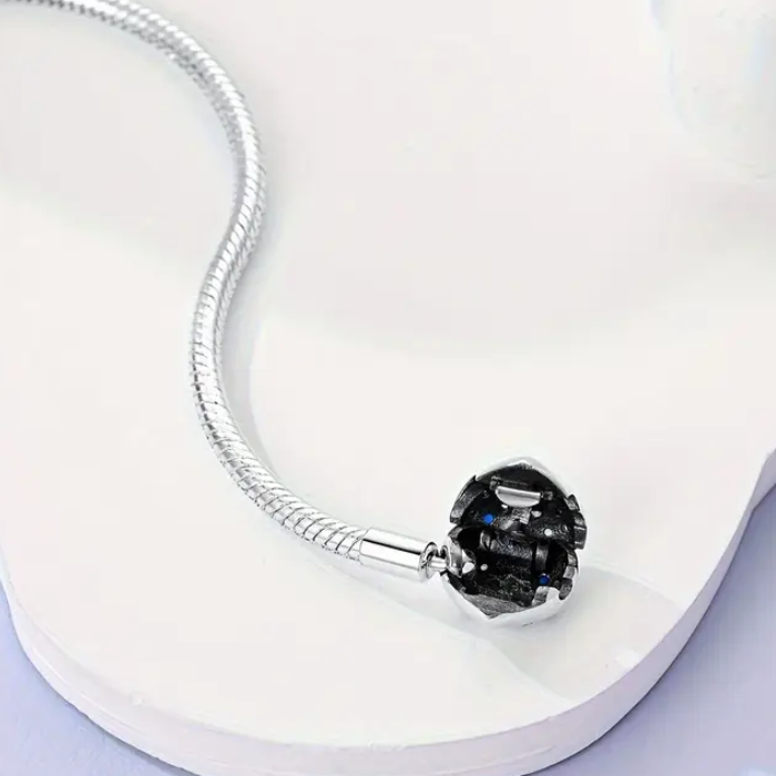 Pulsera con cierre en forma de corazón de plata S925 con de piedras azules