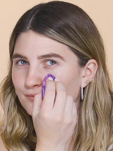 Shape Tape Hydrating Foundation