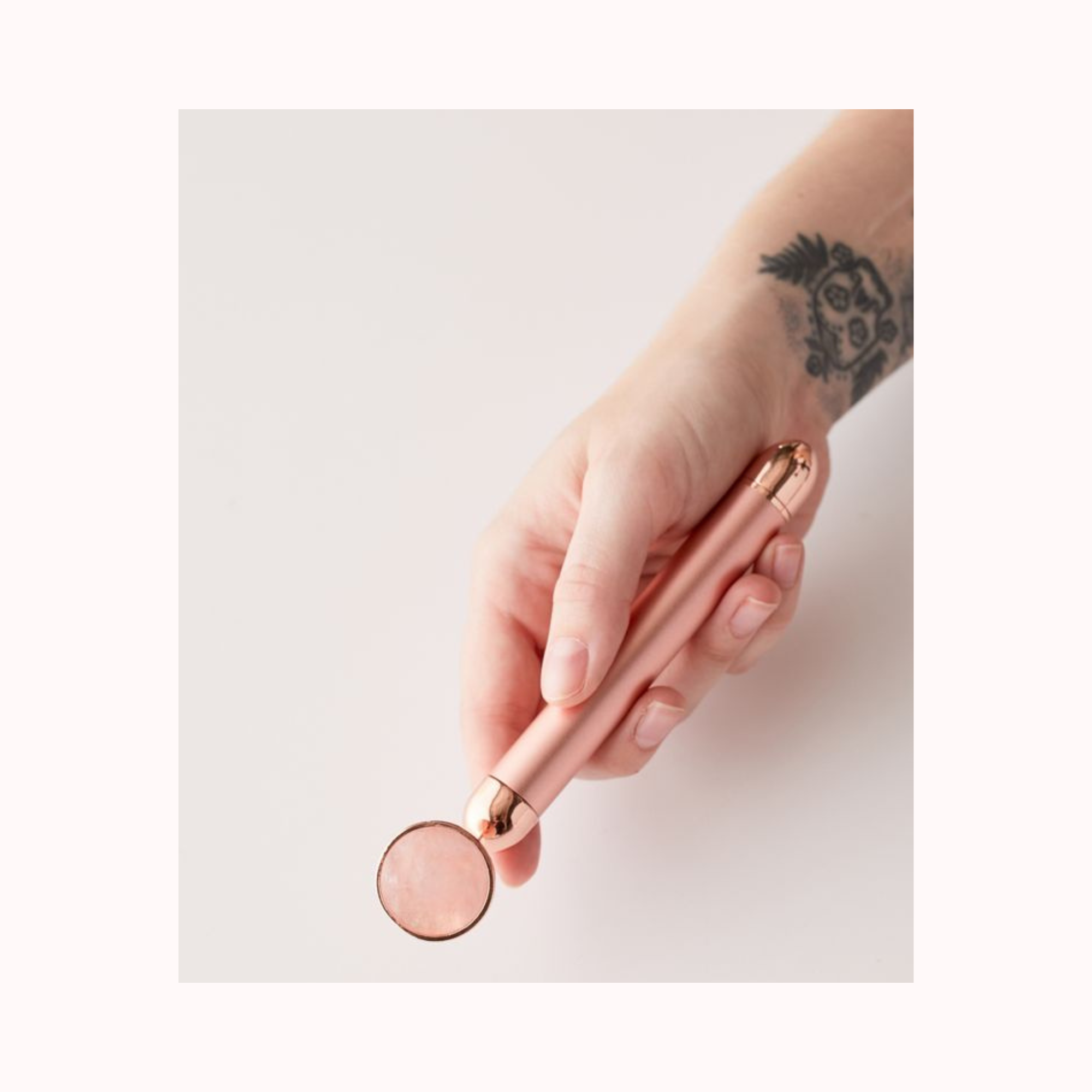 Phoenix Rose Quartz Stone Vibrating Facial Massager (Masajeador facial vibratorio con piedra de cuarzo rosa Phoenix)