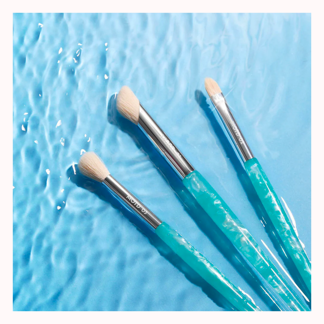 SEAS THE DAY MAKEUP BRUSH SET