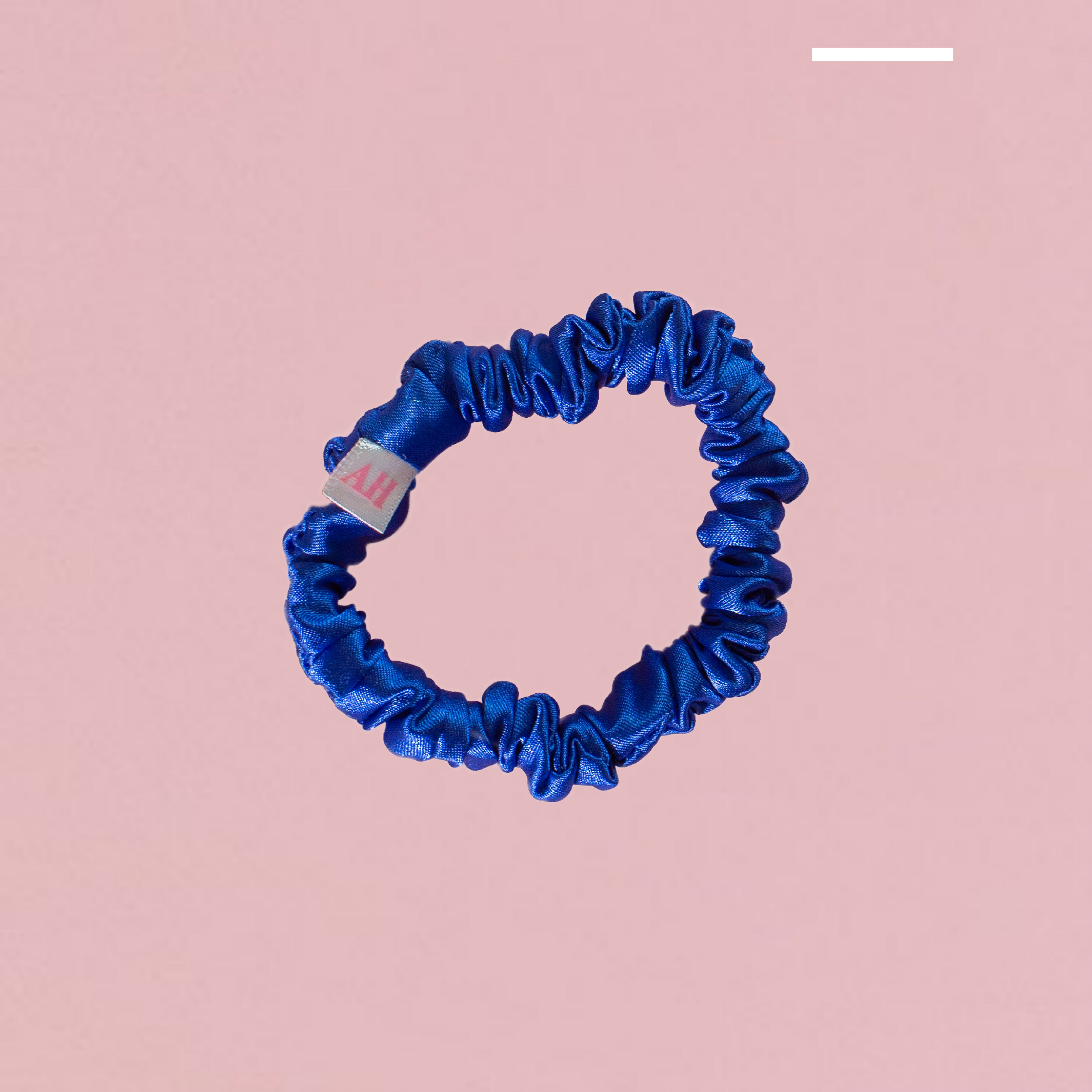 EVERYDAY SATIN SCRUNCHIE PETITE