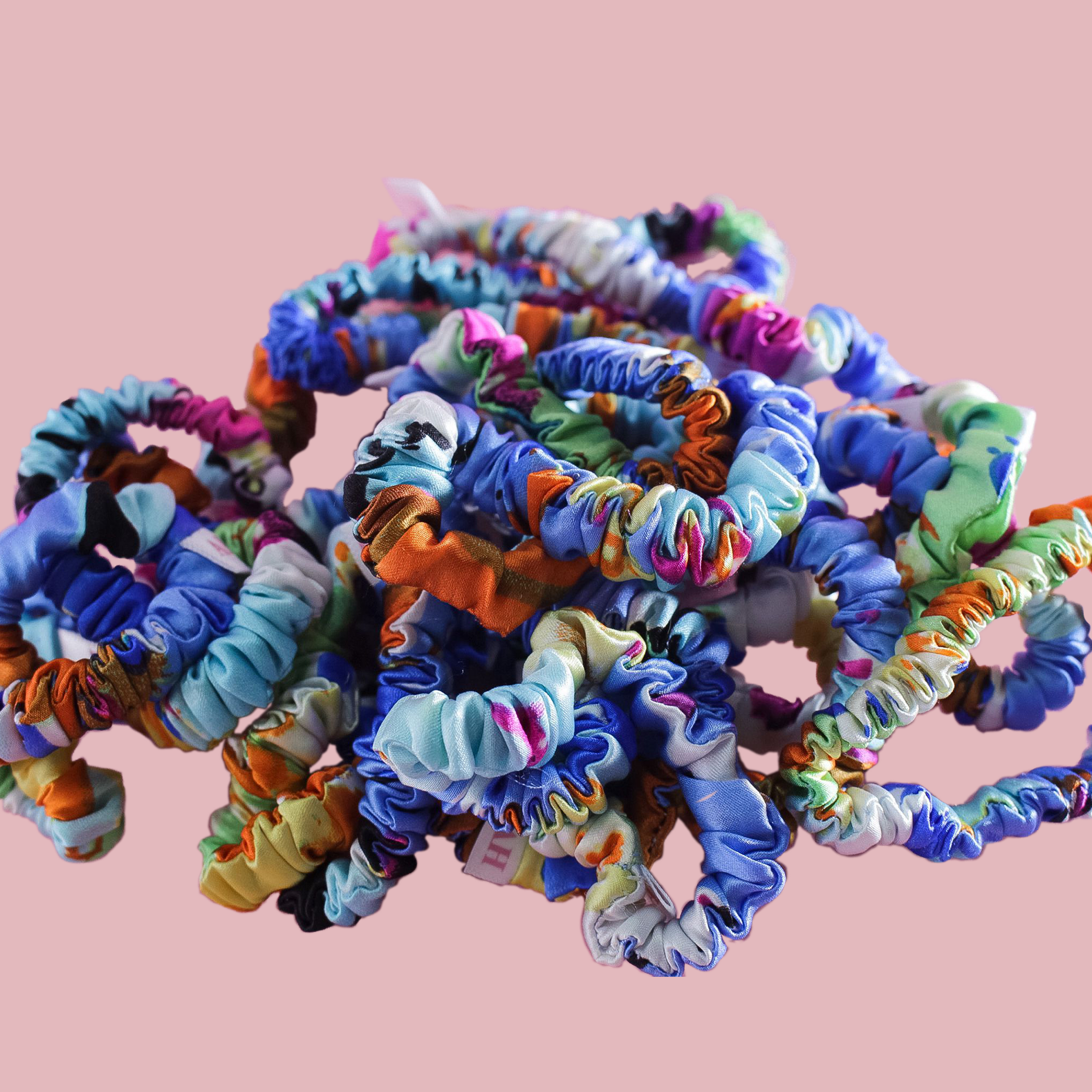 POSH SILK SCRUNCHIES PETITE