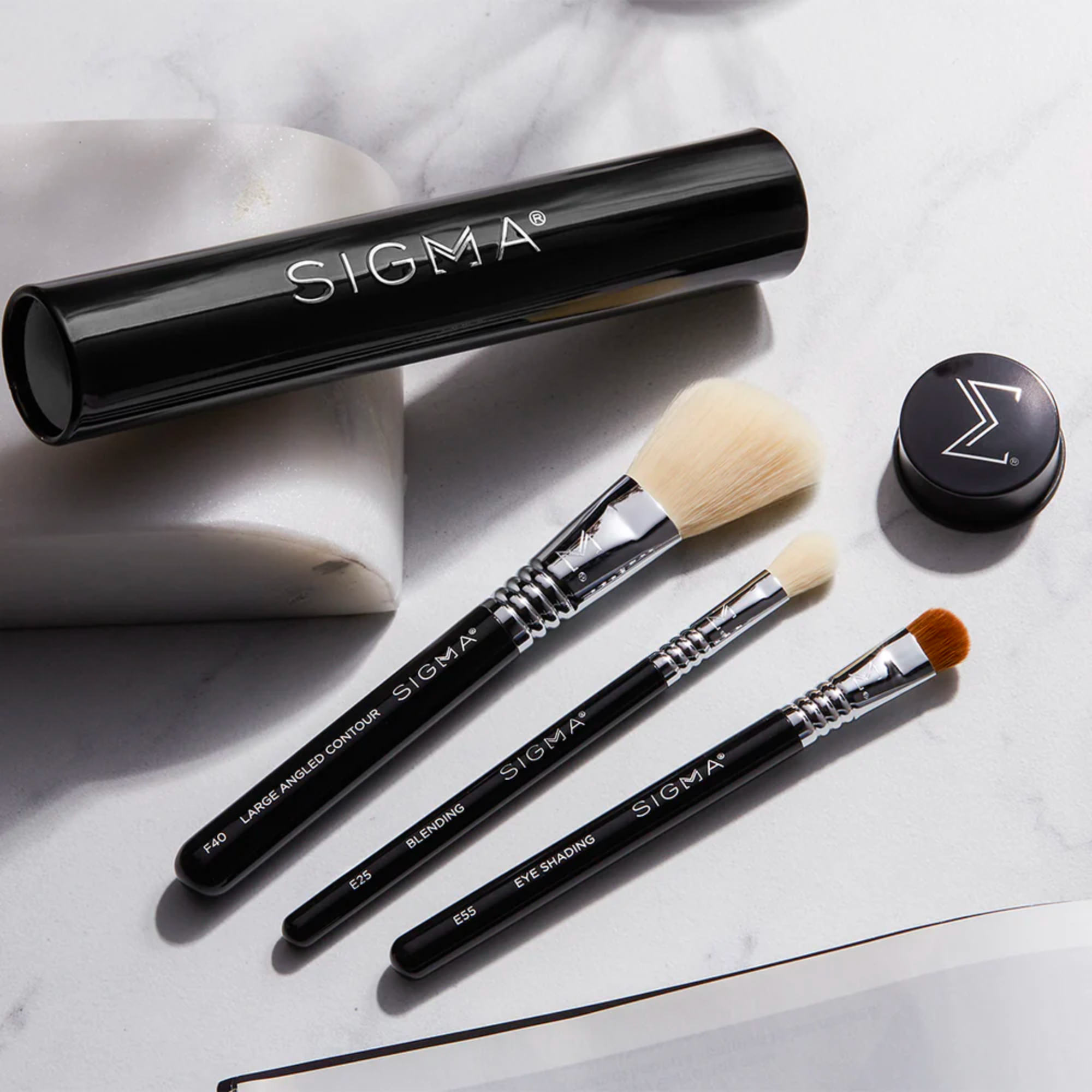 ESSENTIAL TRIO BRUSH SET