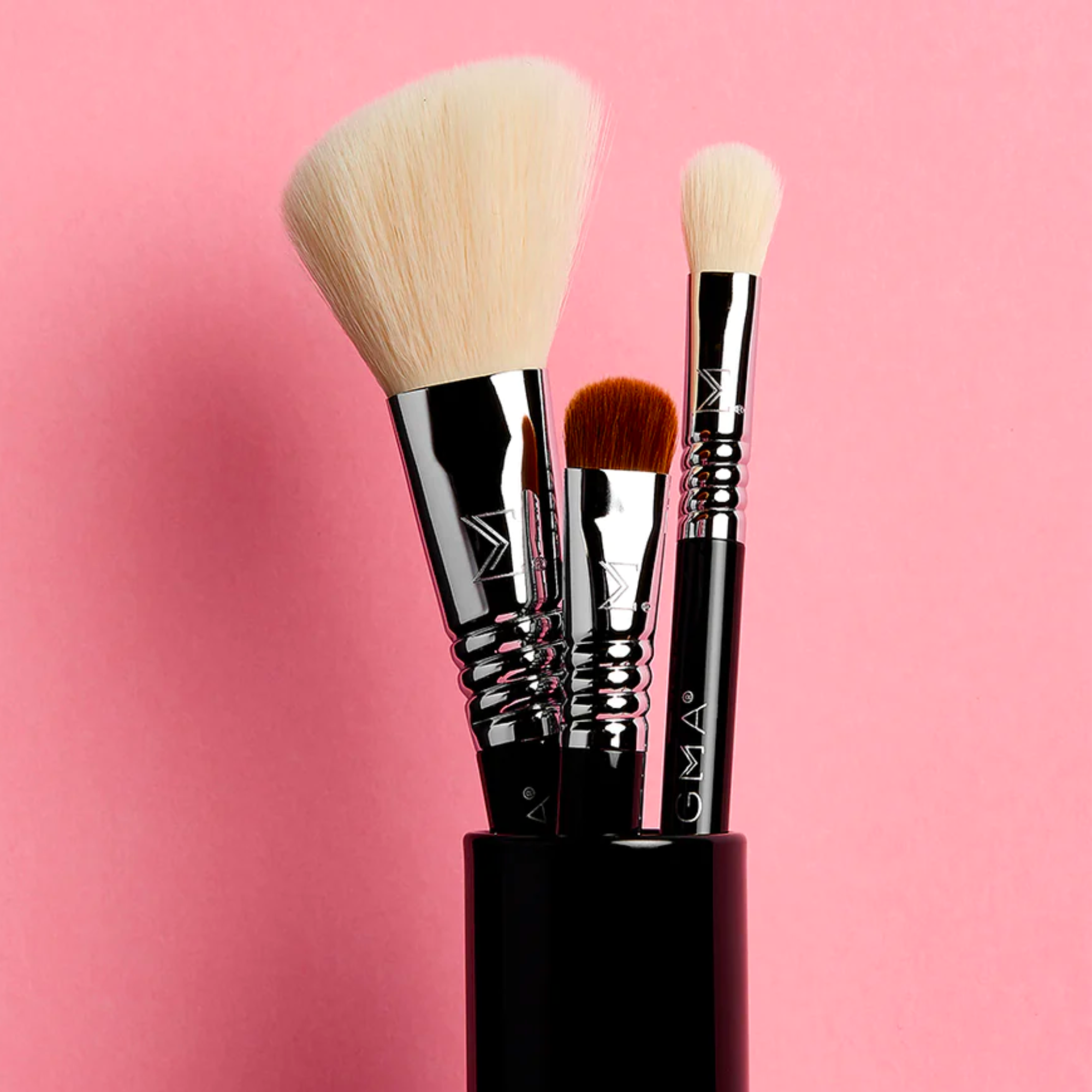 ESSENTIAL TRIO BRUSH SET