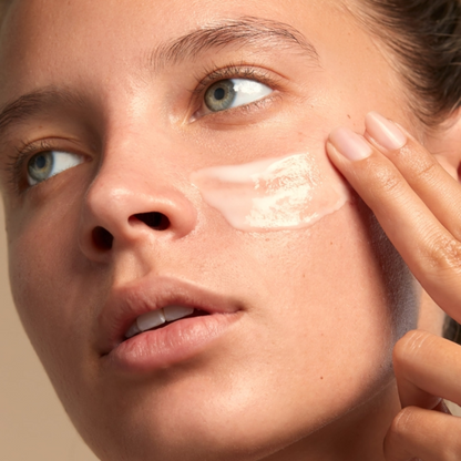 Truly Becoming Multi-benefit Peptide Serum