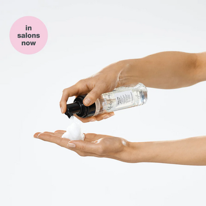 Milk Shake Lifestyling Blow Dry Primer Protege Del Calor, Reduce El Tiempo De Secado, Prolonga La Duración Del Peinado Y Previene La Pérdida De Color.