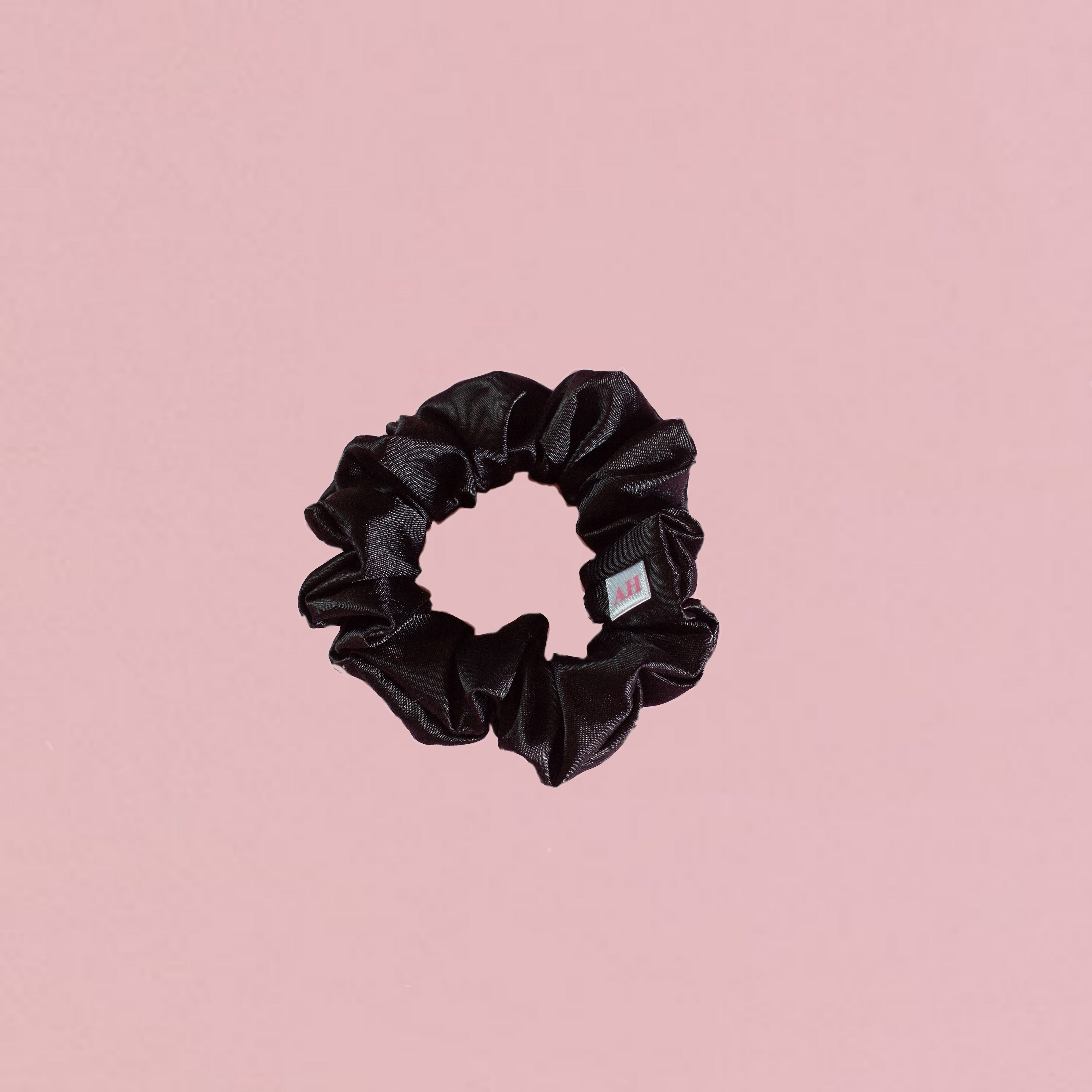 EVERYDAY SATIN SCRUNCHIE GRAND