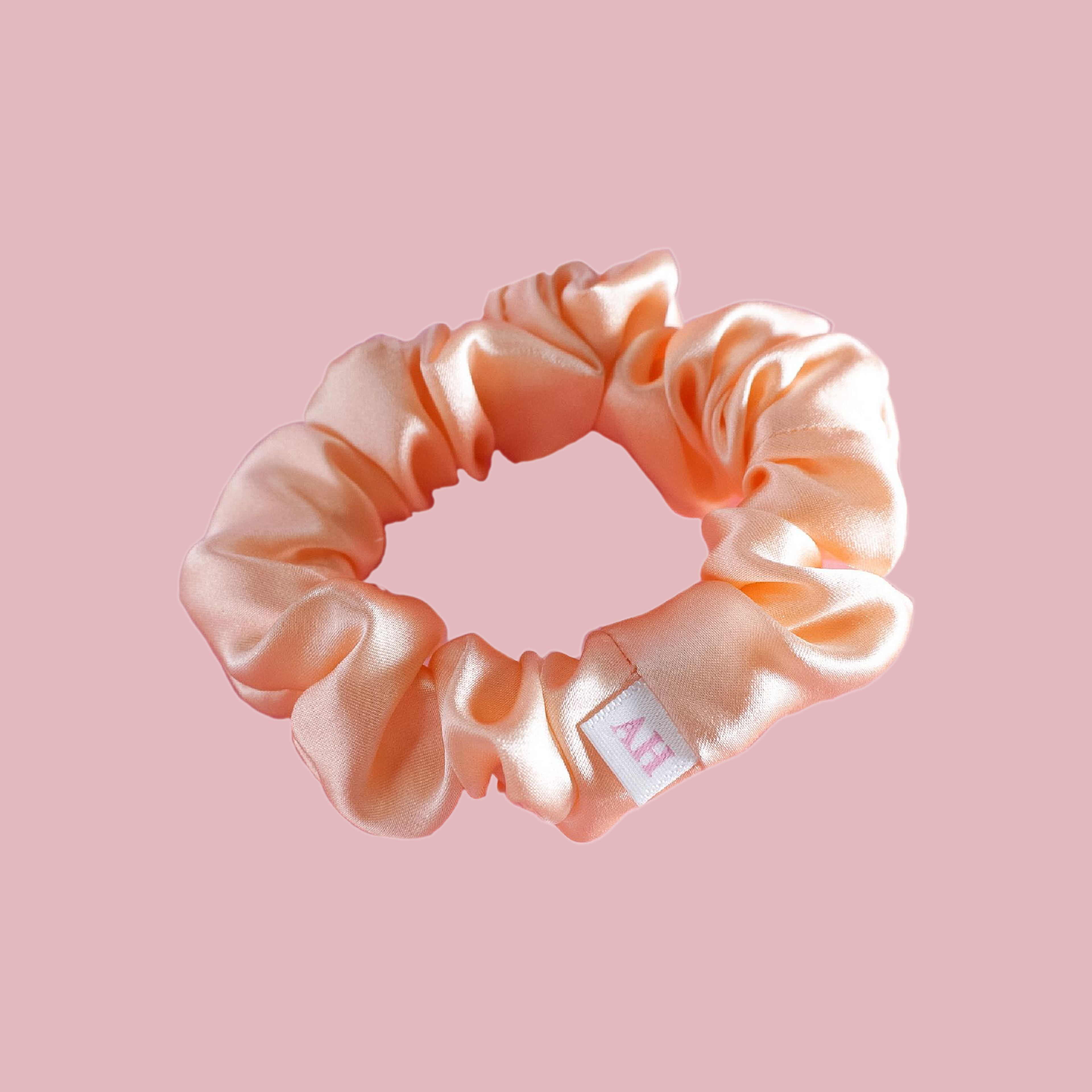 POSH SILK SCRUNCHIE MEDIUM