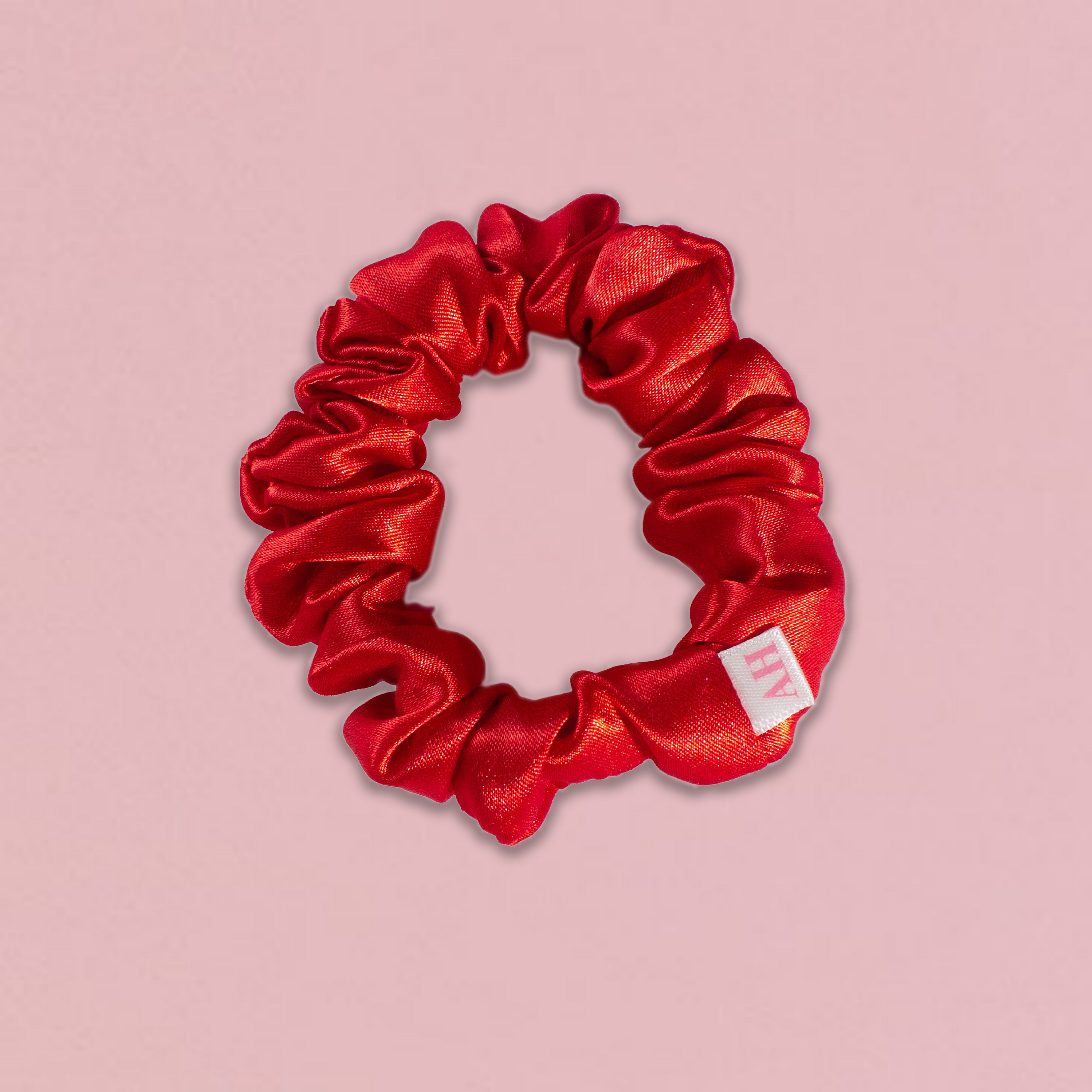 EVERYDAY SATIN SCRUNCHIE MEDIUM